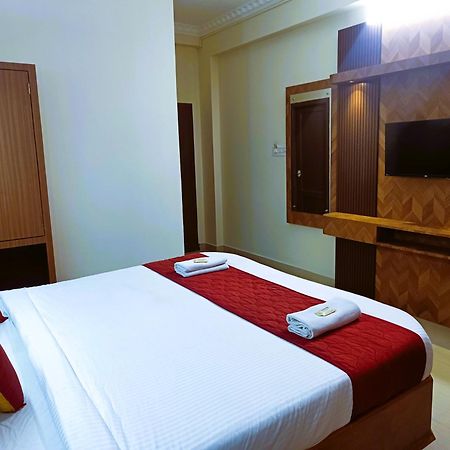 Hotel Jeyam Канниякумари Экстерьер фото