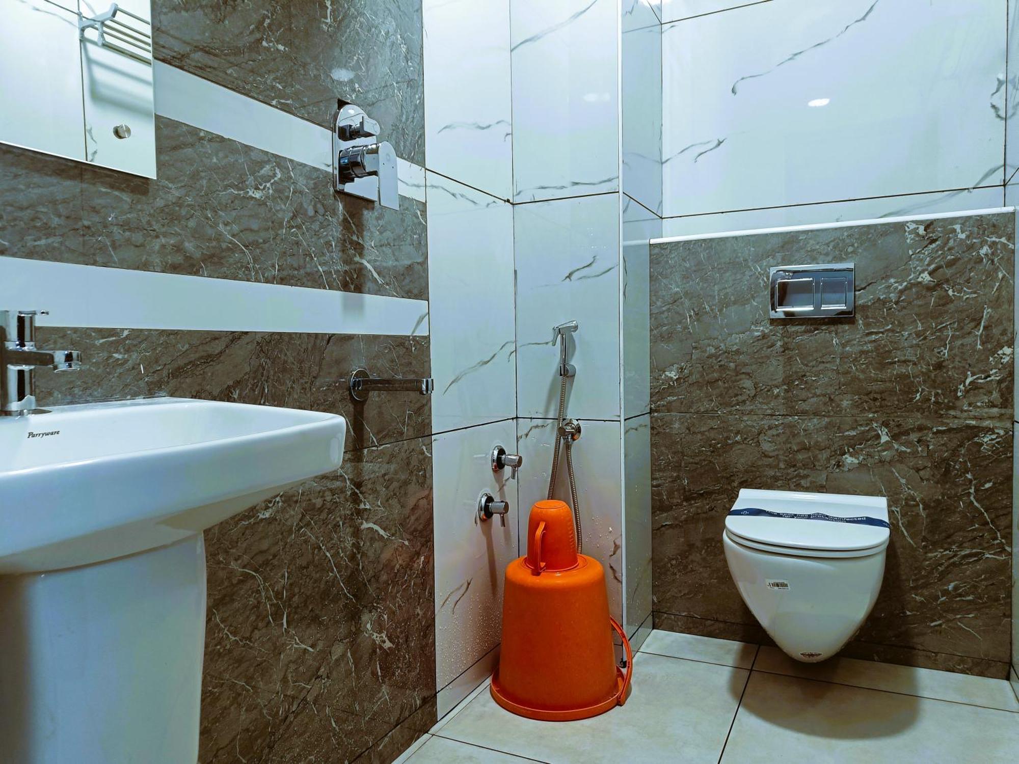 Hotel Jeyam Канниякумари Экстерьер фото