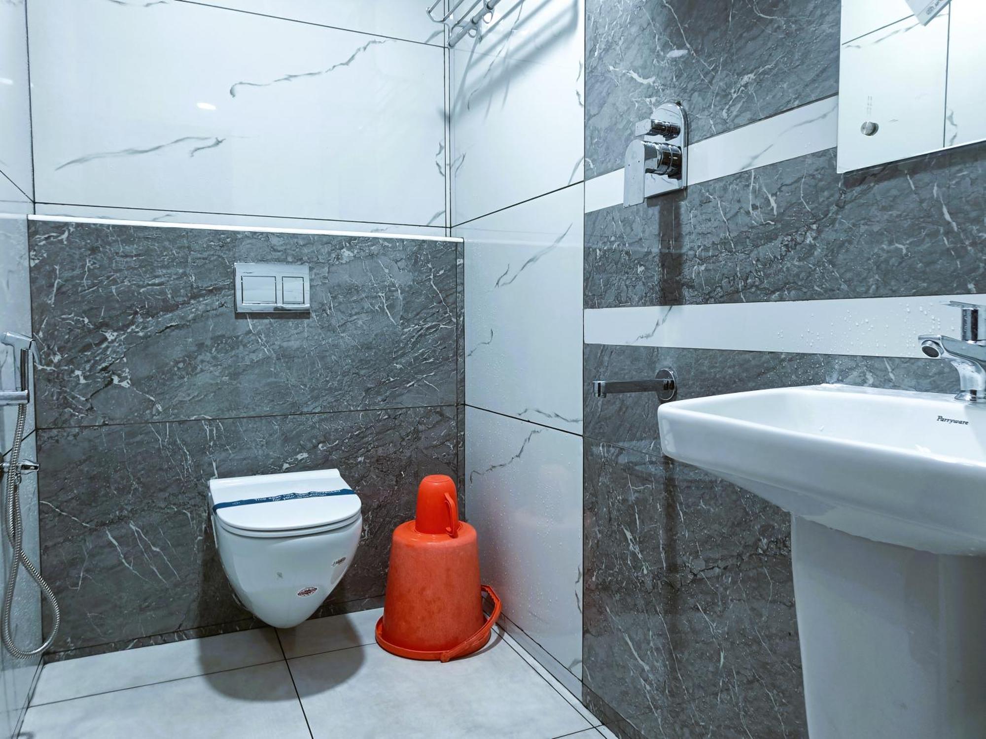 Hotel Jeyam Канниякумари Экстерьер фото