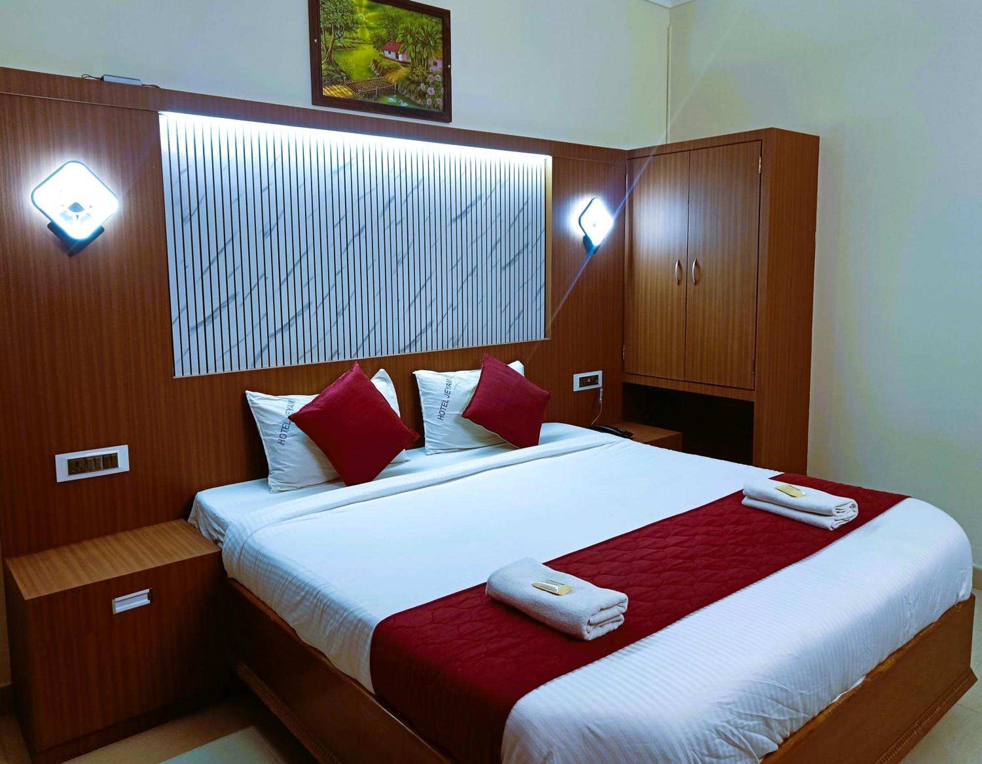Hotel Jeyam Канниякумари Экстерьер фото