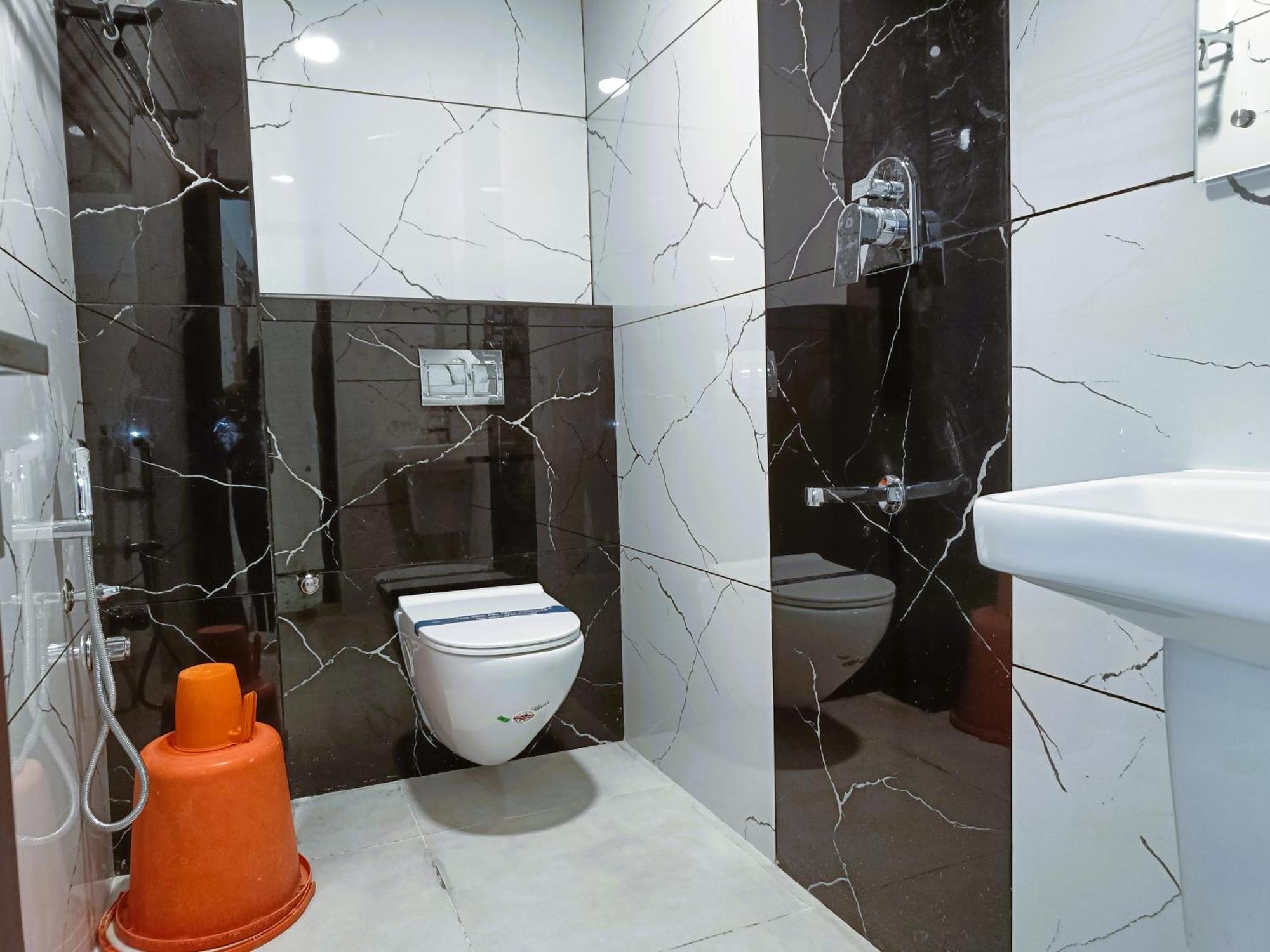Hotel Jeyam Канниякумари Экстерьер фото