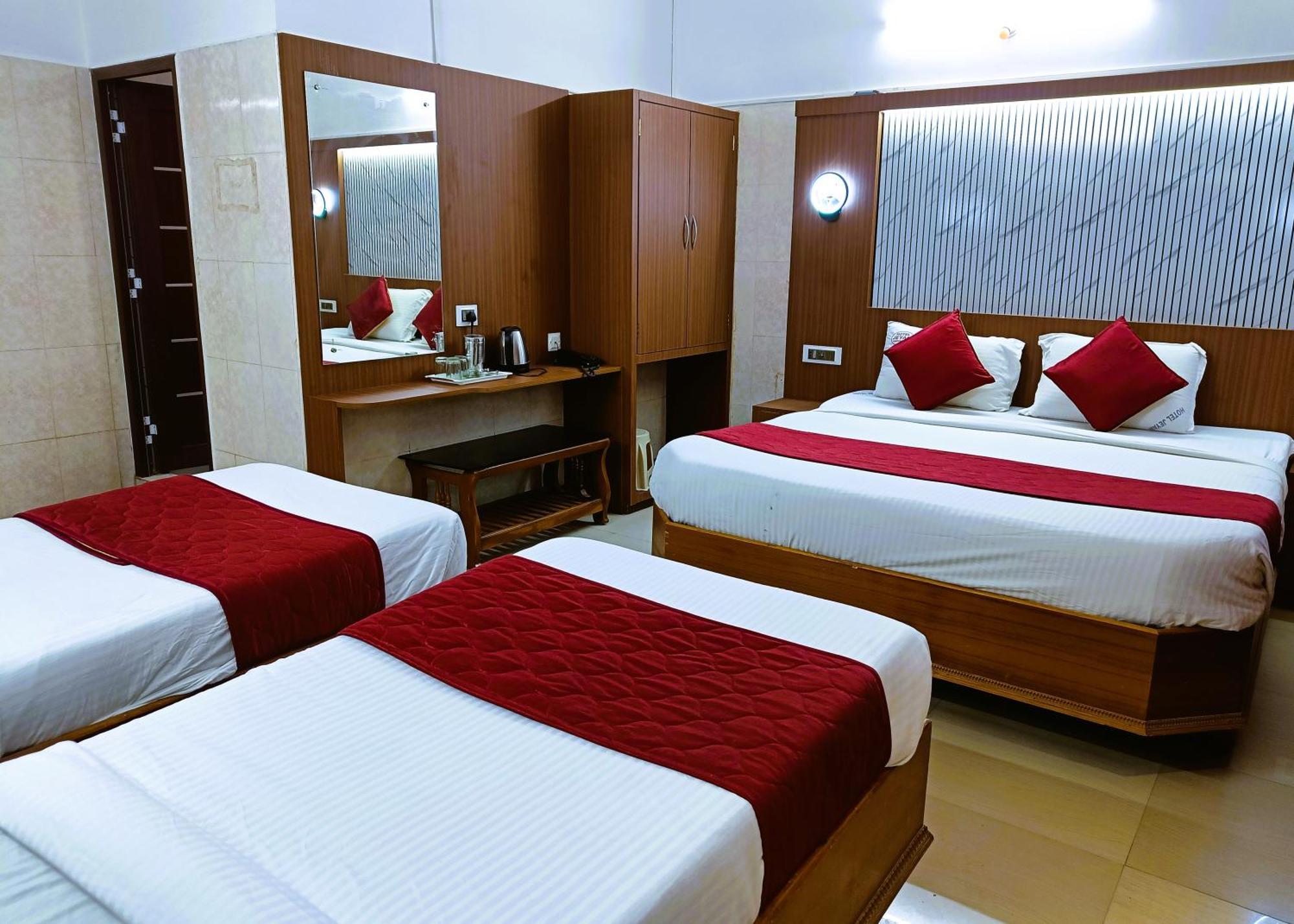 Hotel Jeyam Канниякумари Экстерьер фото